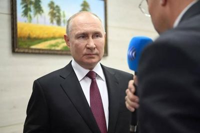 Tổng thống Nga Putin đến Kyrgyzstan