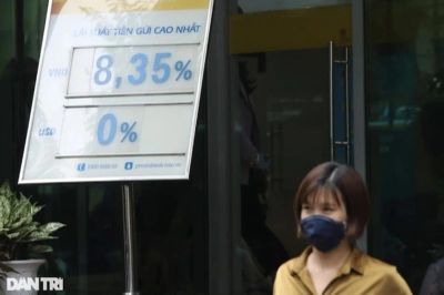 Người gửi tiền làm gì khi lãi suất xuống đáy?