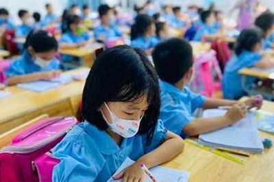 Mệt nhọc vì gánh nặng học thêm