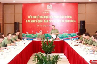 Thực hiện có hiệu quả phong trào thi đua 'Vì An ninh Tổ quốc'