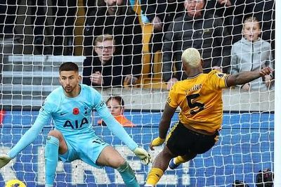 Tottenham thua ngược theo kịch bản không tưởng