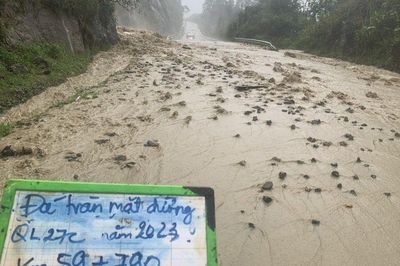 Khánh Hòa: Đèo Khánh Lê sạt lở, đường nối Nha Trang-Đà Lạt bị chia cắt