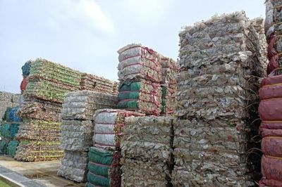 Gỡ khó cho tái chế rác thải nhựa công nghệ cao
