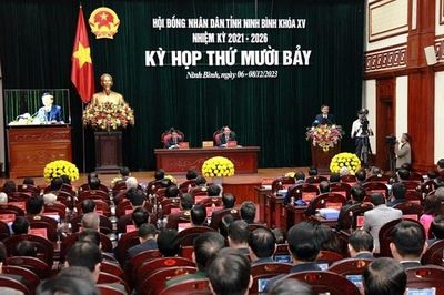 Khai mạc Kỳ họp thứ 17, HĐND tỉnh Ninh Bình Khóa XV