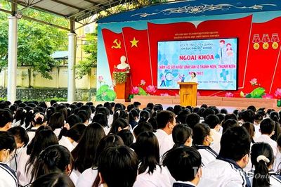 Đưa giáo dục giới tính gần hơn với học đường