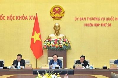Chủ tịch Quốc hội Vương Đình Huệ: Đẩy nhanh tiến độ, tránh tình trạng 'có gì, làm nấy' dẫn đến thiếu đồng bộ, thống nhất
