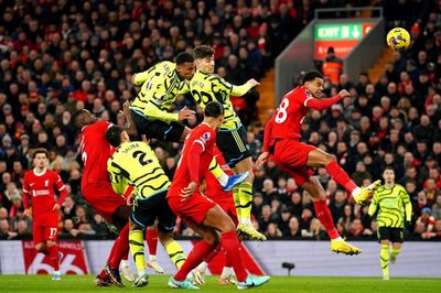 'Đại chiến' bất phân thắng bại Liverpool - Arsenal