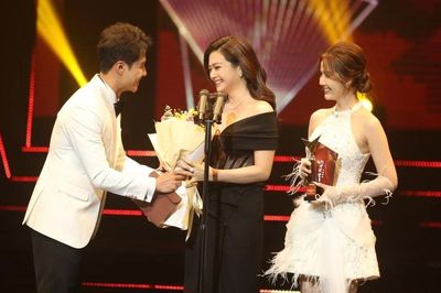 Kiều Anh thắng Khả Ngân