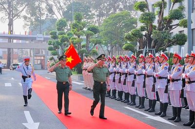 Công an TP Hồ Chí Minh triển khai các giải pháp bảo đảm an ninh chính trị và trật tự an toàn xã hội