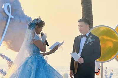 Vân Hugo bật khóc trong lễ cưới