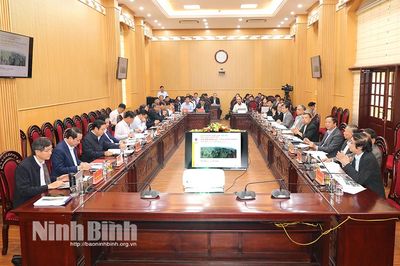 Hội nghị nghe báo cáo phương án tổng thể về đồ án Quy hoạch bảo quản, tu bổ, phục hồi Di tích Quốc gia đặc biệt Cố đô Hoa Lư đến năm 2030, tầm nhìn đến năm 2050
