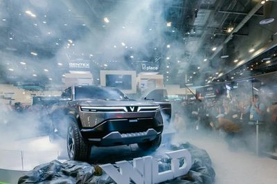 VinFast giới thiệu mẫu xe ôtô bán tải điện đầu tiên tại Triển lãm CES 2024