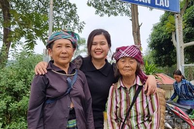 Tiktoker hỗ trợ nông dân bán hàng: Lợi cả đôi đường