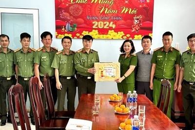 Giữ vững bình yên nơi biên giới để nhân dân vui xuân đón Tết
