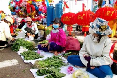Những phiên chợ độc lạ chỉ Tết đến Xuân về mới có