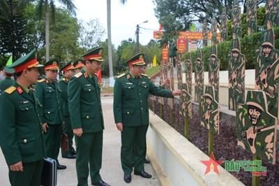 Thượng tướng Phạm Hoài Nam dự lễ ra quân huấn luyện tại Trung đoàn 141