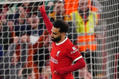 Salah tạo ra kỳ tích vô tiền khoáng hậu với bàn thắng vào lưới Sparta