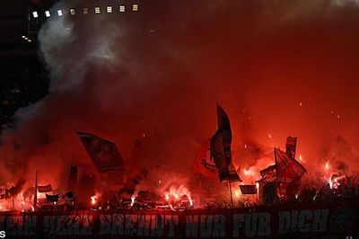 Chưa đá với Arsenal, Bayern Munich đã gặp bất lợi cực lớn khi làm khách ở lượt đi tứ kết cúp C1