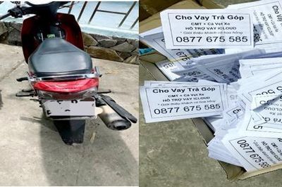 Hai đối tượng mang hàng ngàn tờ rơi 'tín dụng đen' đi rải