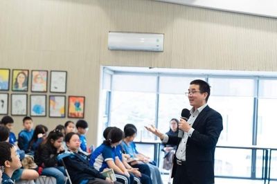 Có một hành trình 'gian nan vạn dặm'