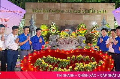 Thiêng liêng lễ thắp nến tri ân cố Tổng Bí thư Trần Phú