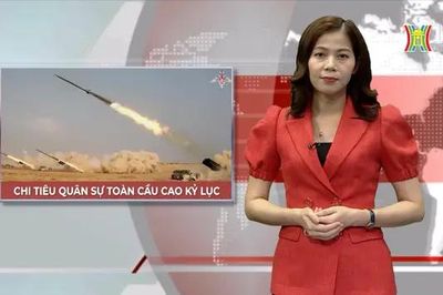 Chi tiêu quân sự toàn cầu cao kỷ lục| Nhìn ra thế giới | 26/04/2024