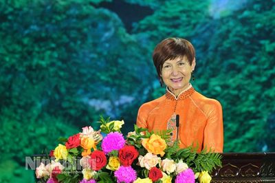 Khi hạnh phúc của người dân được đặt lên hàng đầu, Tràng An nổi lên như một tấm gương sáng về cảm hứng và tinh thần đổi mới, sáng tạo (*)
