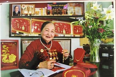 Bật mí về gia tộc buôn vàng 'khét tiếng' Hà Thành