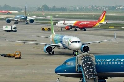 ACV phản hồi về giá vé máy bay gánh nhiều thuế, phí