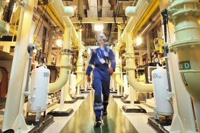 Anh tìm cách phá thế độc quyền của uranium Nga