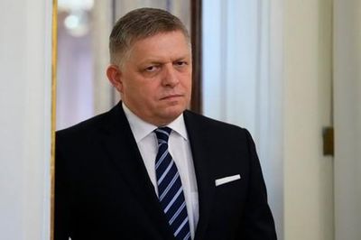 Thủ tướng Slovakia qua cơn nguy kịch