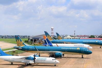 Tìm cách hạ nhiệt giá vé máy bay