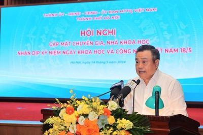 Các chuyên gia, nhà khoa học đồng hành xây dựng Thủ đô Hà Nội - Xanh - Văn hiến - Văn minh - Hiện đại