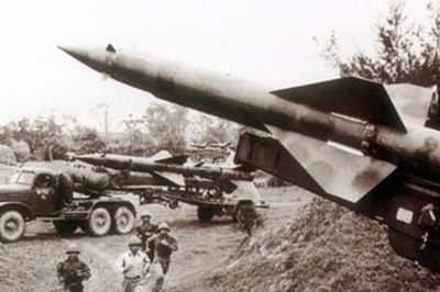 Bài tham dự Cuộc thi viết: 'Kỷ niệm 70 năm Giải phóng Thủ đô: Ký ức tự hào':Tìm về miền ký ức