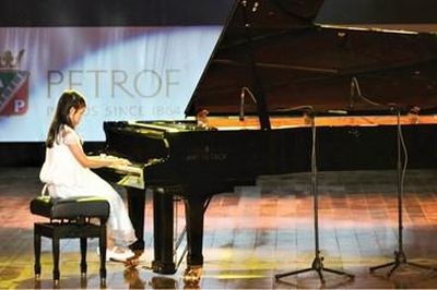 Tìm kiếm tài năng từ cuộc thi Piano