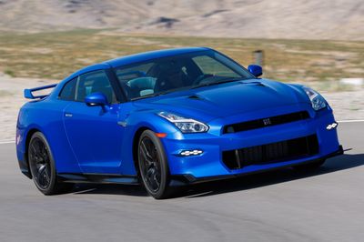 Cận cảnh phiên bản đặc biệt Nissan GT-R Skyline Edition