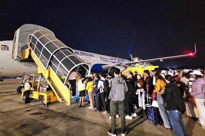 Hàng không ế khách giữa cao điểm hè