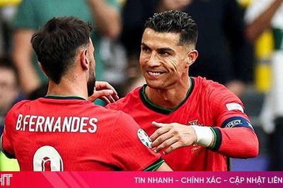 Còn ai dám chê Ronaldo ích kỷ?