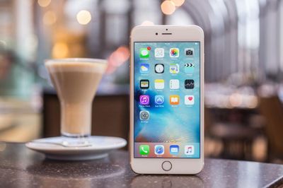 Apple tuyên bố iPhone cũ giữ giá tốt hơn điện thoại Android