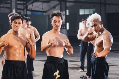 33 anh trai vượt ngàn chông gai gây chú ý