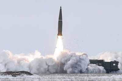 Dàn tên lửa hiện đại của Nga trở thành 'khắc tinh' của F-16 ở Ukraine