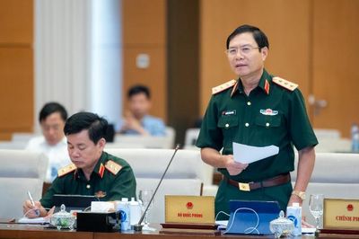 Sẽ trình Quốc hội xem xét, thông qua Luật Sĩ quan Quân đội nhân dân Việt Nam tại Kỳ họp thứ tám