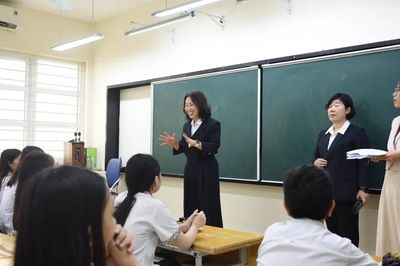 Đoàn giáo dục Hàn Quốc giao lưu với học sinh Thủ đô
