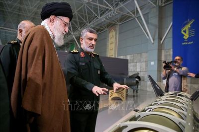 Điểm danh các tên lửa đạn đạo đáng gờm trong kho của Iran và Israel