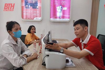 Tắt sóng mạng 2G - 'Mở lối' đưa người dân lên môi trường số (Bài 2): Hòa nhịp sống số