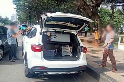 Bắt giữ đối tượng dùng trạm phát sóng giả, gửi tin nhắn để lừa đảo