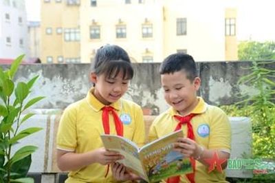 Vẻ đẹp Bộ đội Cụ Hồ làm rạng ngời trang sách giáo khoa ngữ văn phổ thông