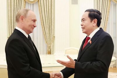 Chủ tịch Quốc hội Trần Thanh Mẫn hội kiến Tổng thống Nga Vladimir Putin