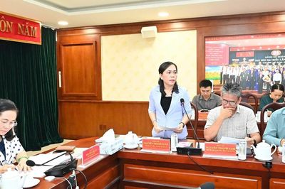 Phó Bí thư Thành ủy, Chủ tịch HĐND Nguyễn Thị Lệ kiểm tra công tác chuẩn bị Đại hội Đảng tại quận 3