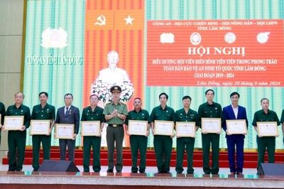 Tiếp tục đẩy mạnh Phong trào Toàn dân bảo vệ an ninh Tổ quốc trong tình hình mới